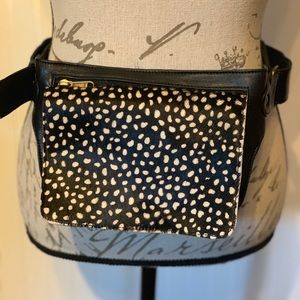 Belt bag/AKA fanny pack